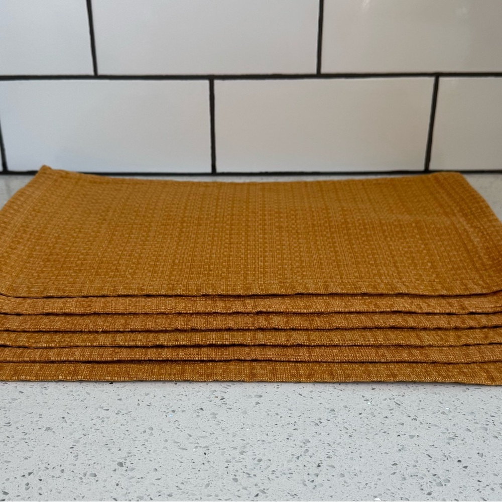 Sur La Table Warm Amber Cotton Placemats Set of 6 – EUC